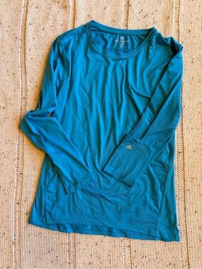 Med Couture Women's  Performance Top/Lightweight & Ultra Soft-Medium